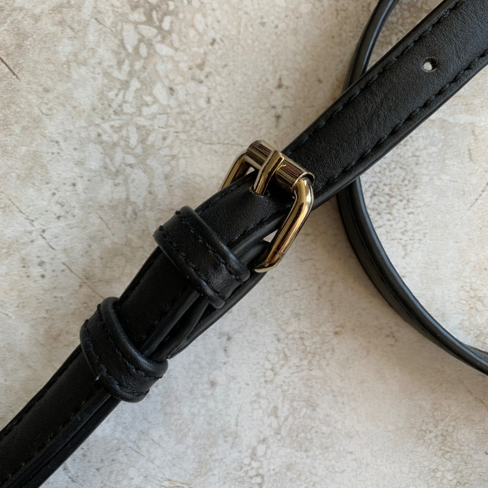 FOREVER 21 Small Black Top Handle Crossbody Bag - Picture 4 of 7